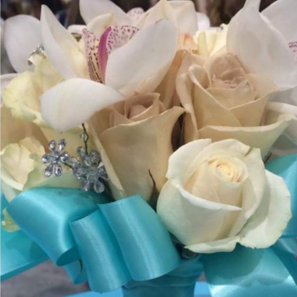 Princess Veils, Style Whisper Veil, knee length 48” no edge. - Picture 5 of 5